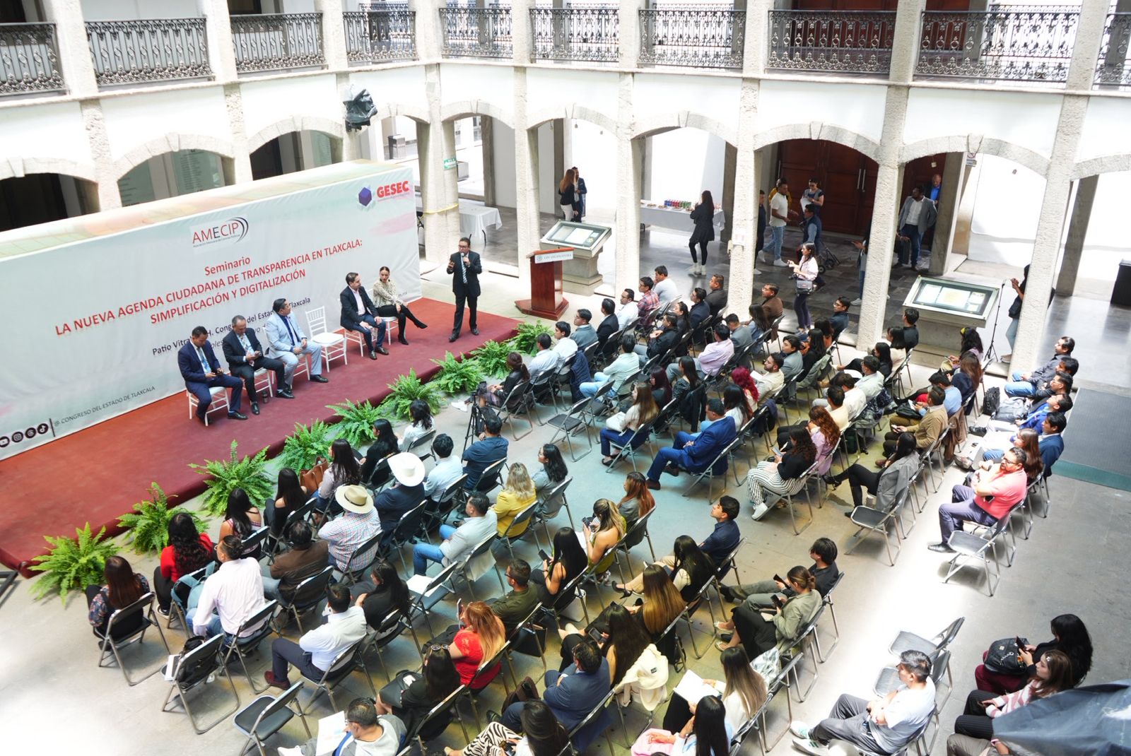 Realizan en el Congreso del Estado Seminario en materia de transparencia y digitalización en Tlaxcala